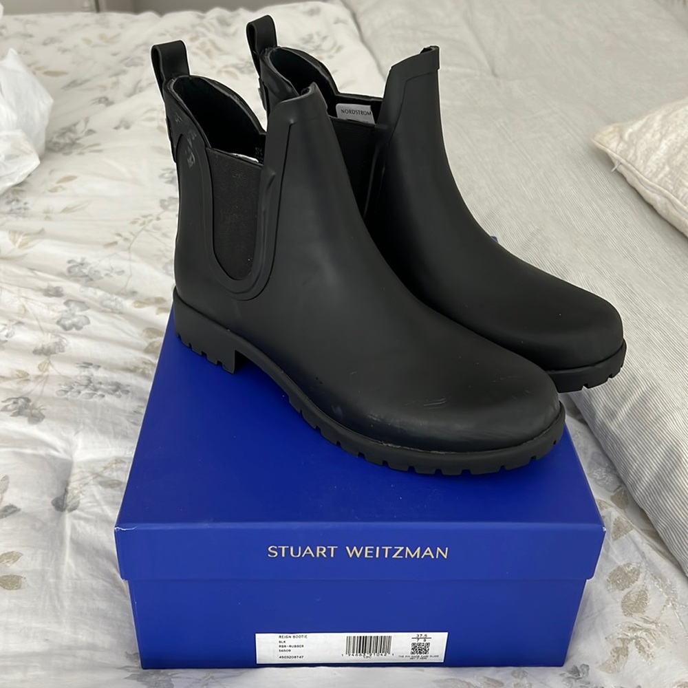 Stuart weitzman reign bootie